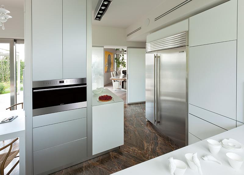 Wolf MDD30TE/S/TH 30" E Series Transitional Dropdown Door Microwave